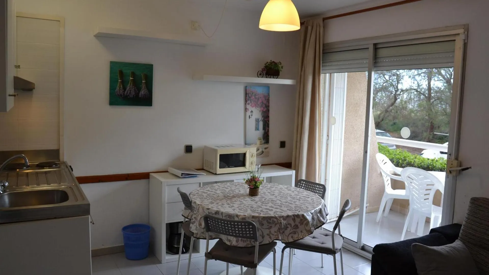 Apartamento Acogedor En La Playa Con Acceso Directo Al Mar Y Piscina En L'Estartit - Es-323-22 0*,  إسبانيا